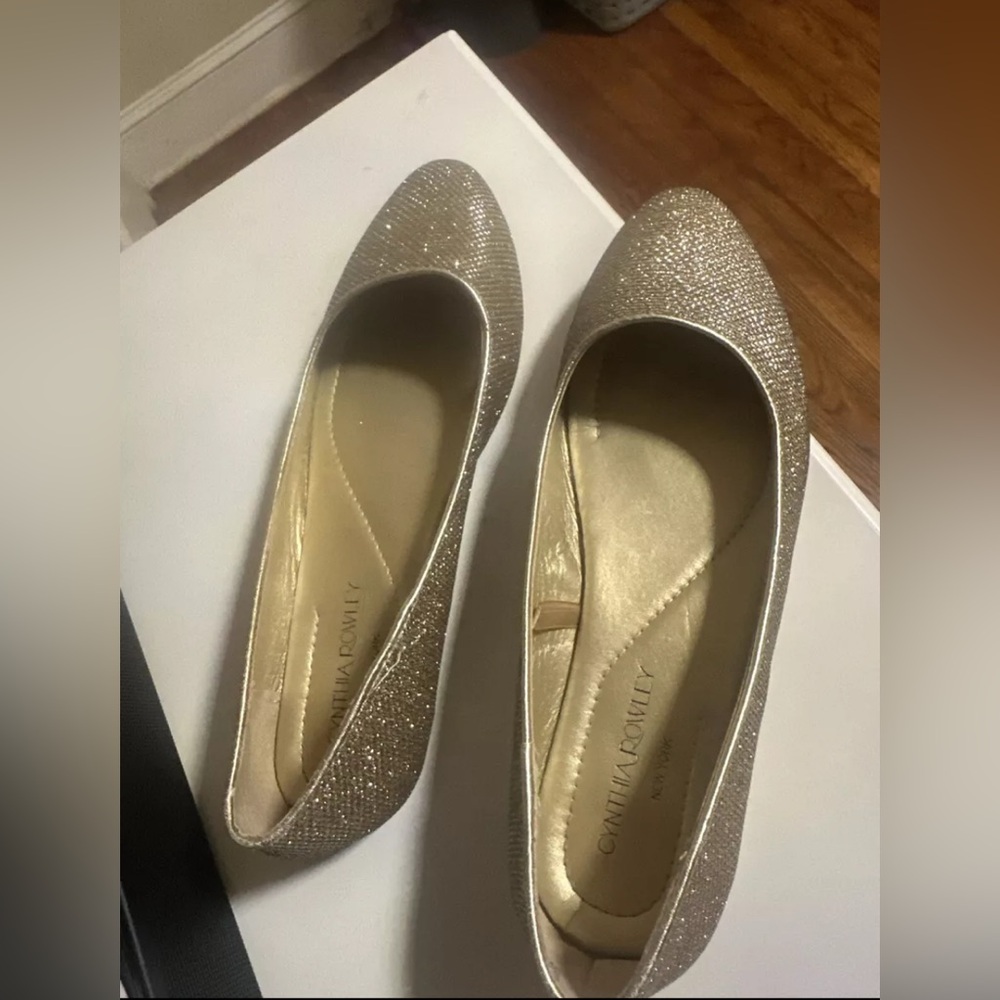 Cynthia Rowley Gold Ballet Flats Shoes, Size 7M
